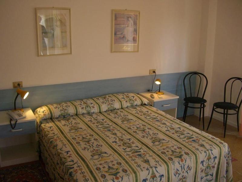 Hotel Myriam Линьяно-Саббьядоро Экстерьер фото