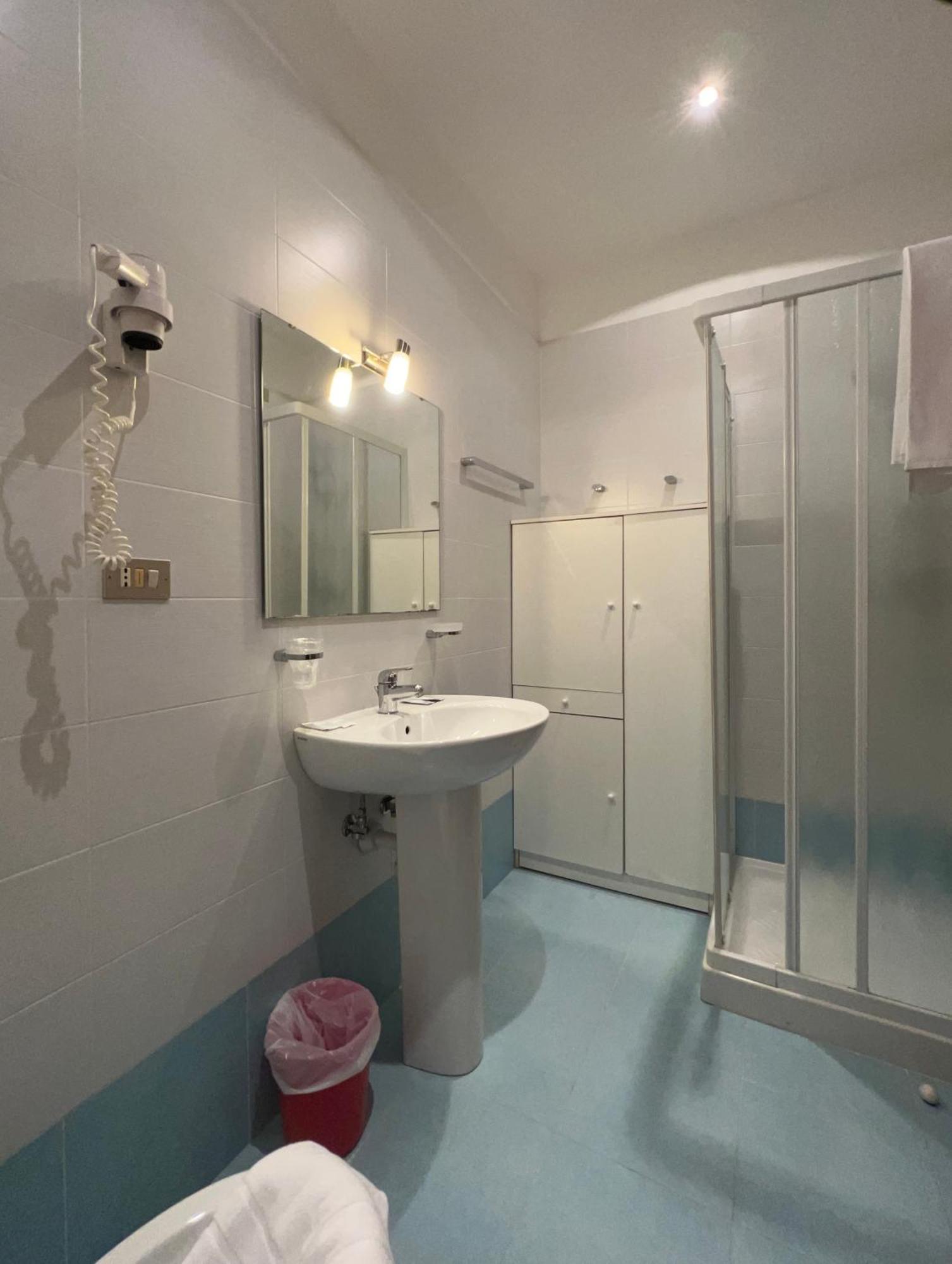 Hotel Myriam Линьяно-Саббьядоро Экстерьер фото