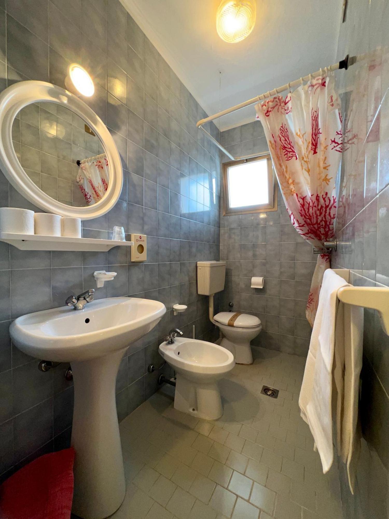 Hotel Myriam Линьяно-Саббьядоро Экстерьер фото