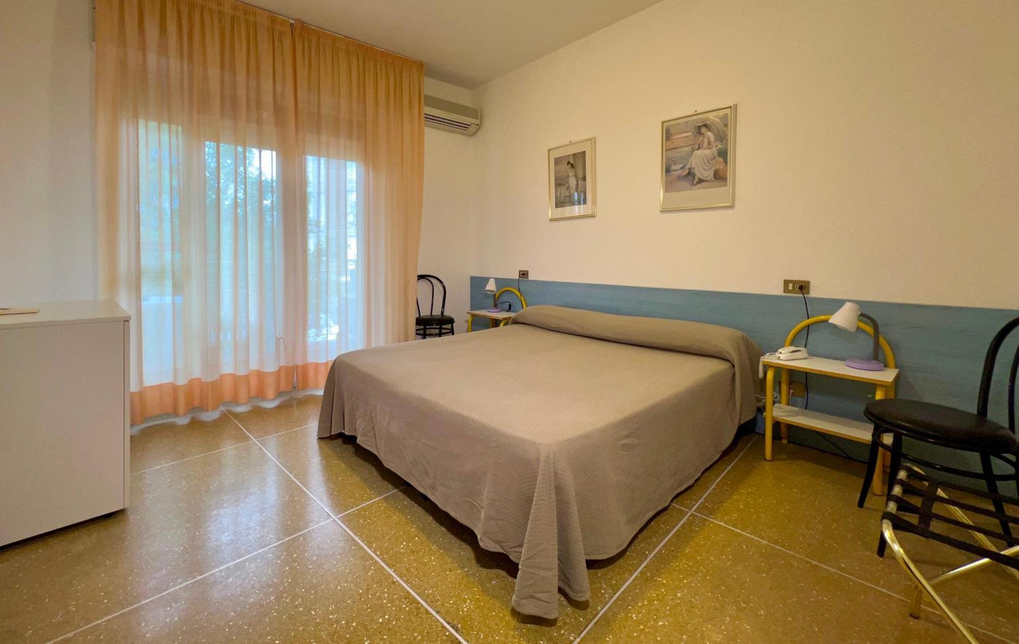 Hotel Myriam Линьяно-Саббьядоро Экстерьер фото