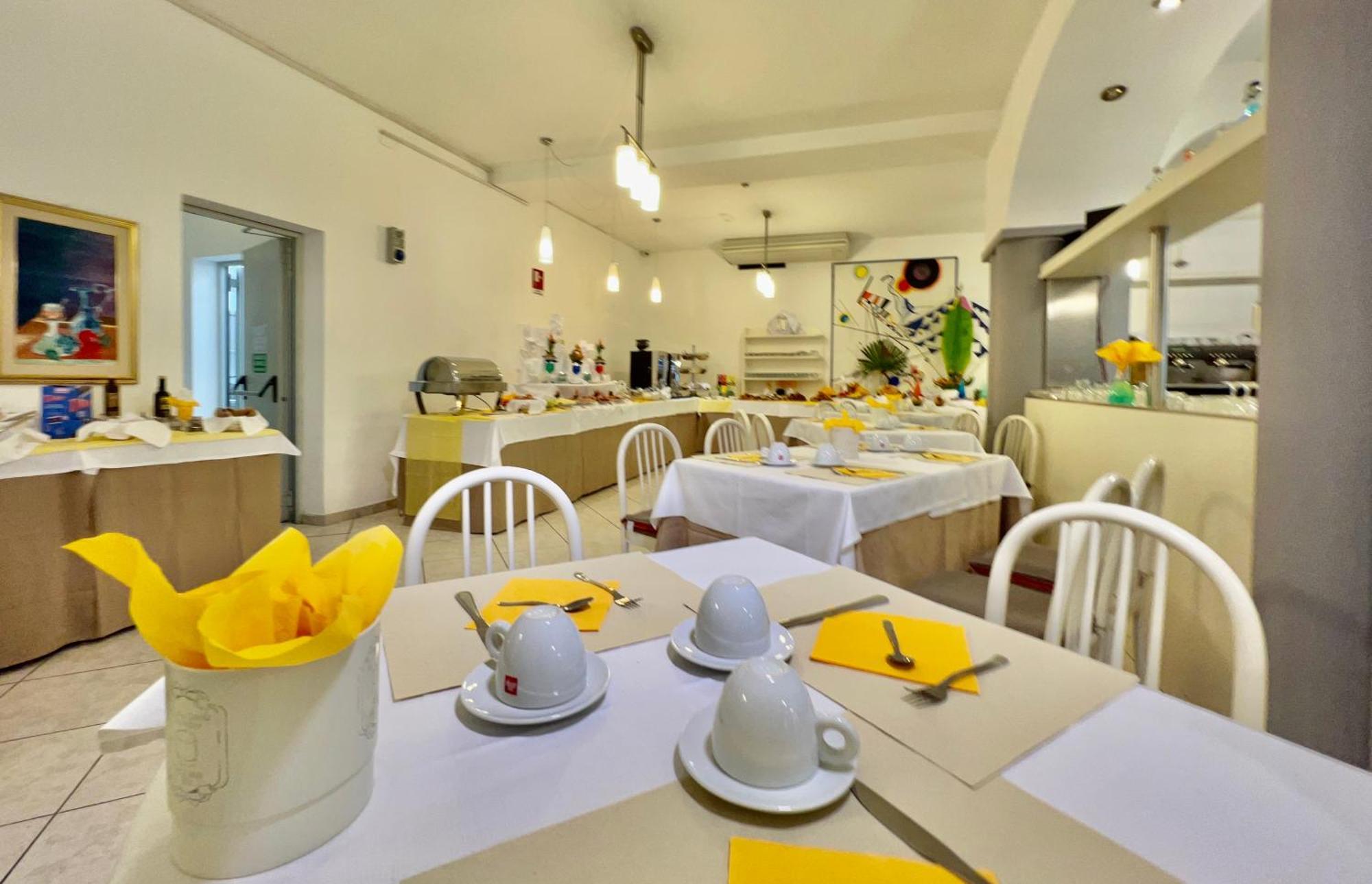 Hotel Myriam Линьяно-Саббьядоро Экстерьер фото