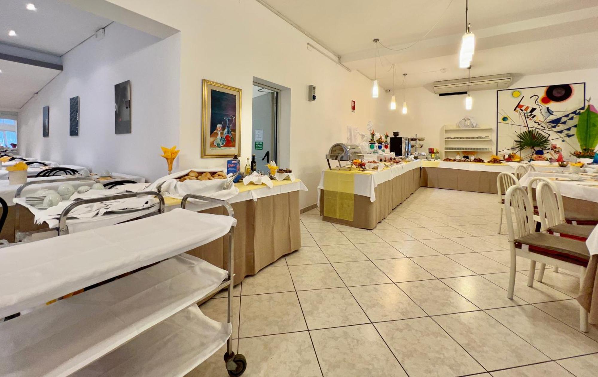 Hotel Myriam Линьяно-Саббьядоро Экстерьер фото