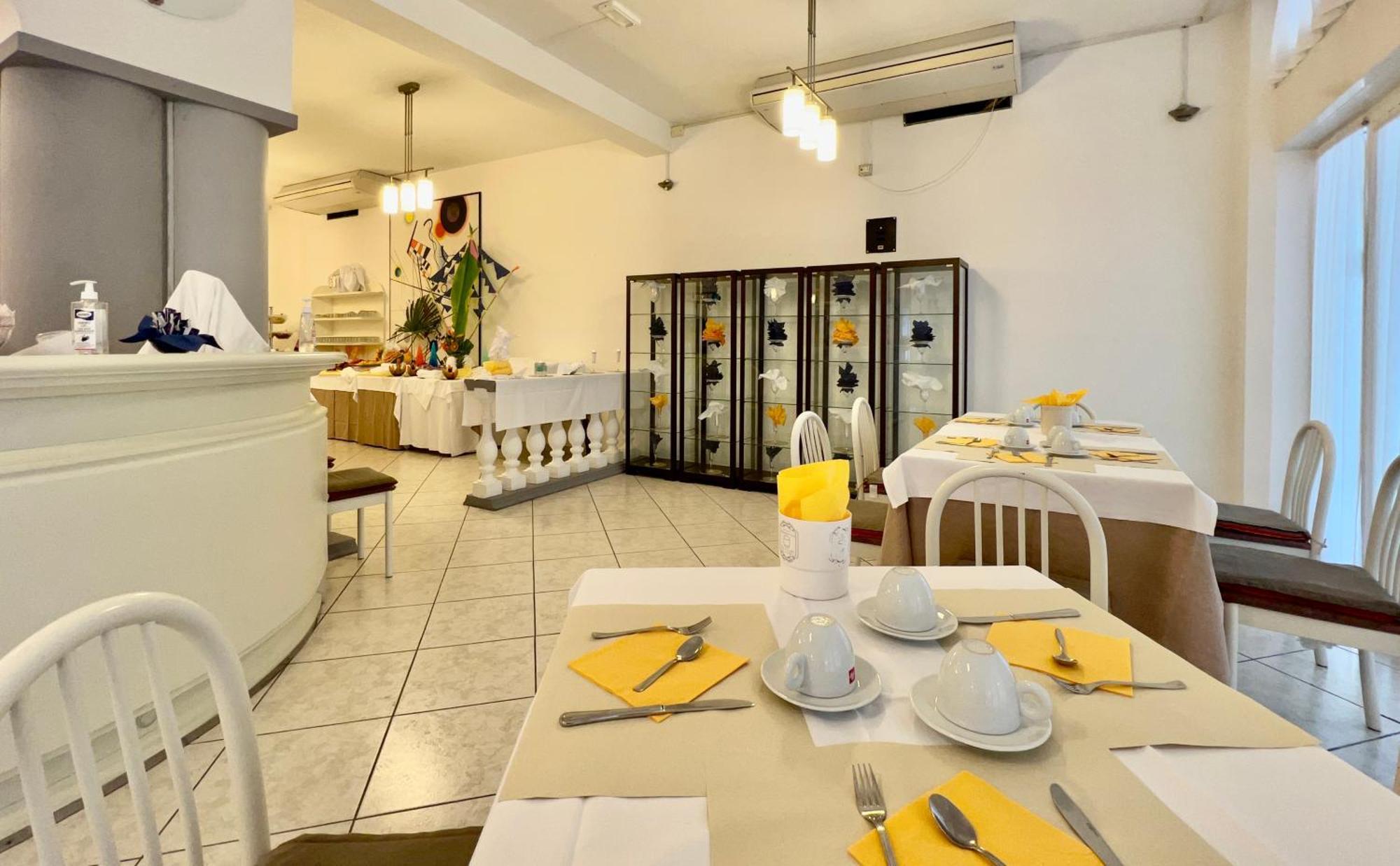 Hotel Myriam Линьяно-Саббьядоро Экстерьер фото