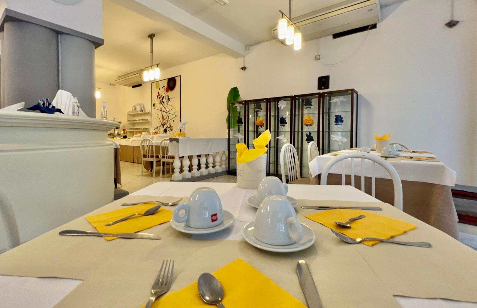 Hotel Myriam Линьяно-Саббьядоро Экстерьер фото